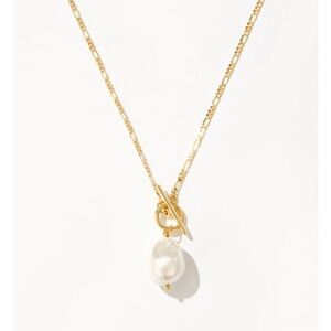 Elegant 14K Gold Necklace with Pearl Pendant